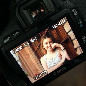 Meet your Posher, Danae